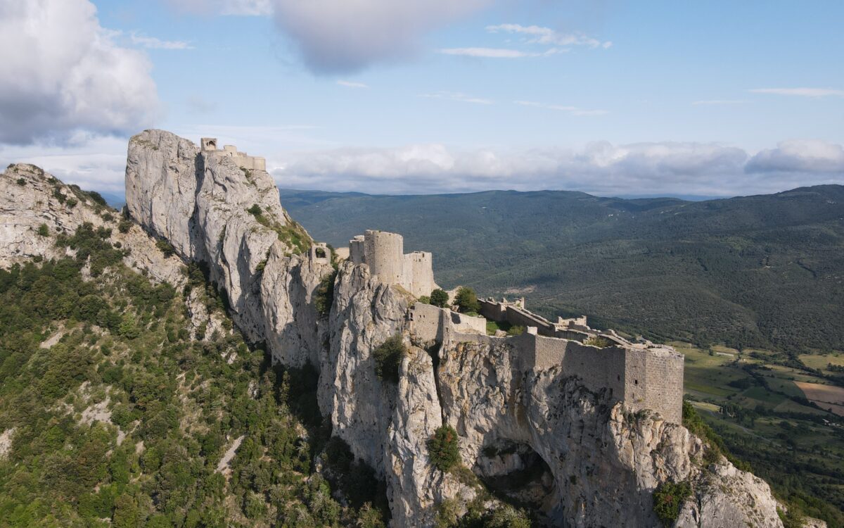 Citadelle de Peyrepertuse en drône