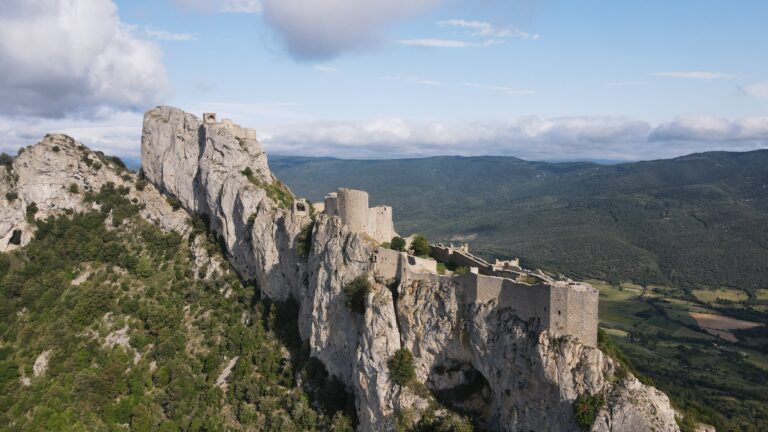 Citadelle de Peyrepertuse en drône