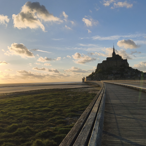 mont saint michel vue ponton